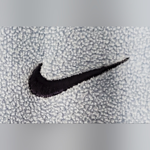 Nike Kids NCAA UNC Carolina Tar Heels 1/4 Zip Fleece Pullover - Size 6 - EUC - Picture 3 of 12